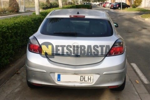 Opel Astra GTC 1.9CDTi Cosmo 2005