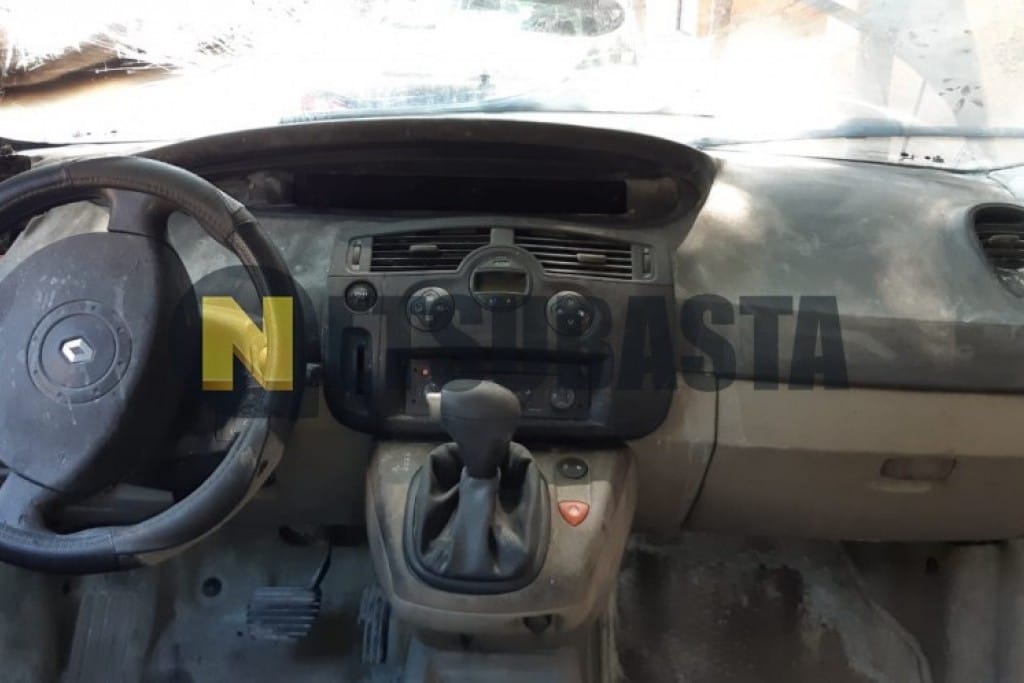 Renault Scenic 1.6i 2004