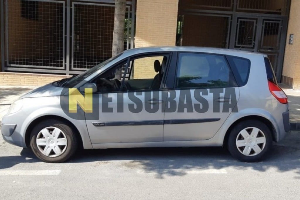 Renault Scenic 1.6i 2004