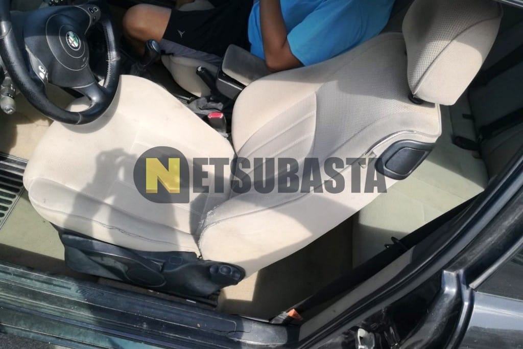 Alfa Romeo 147 1.6i 2004