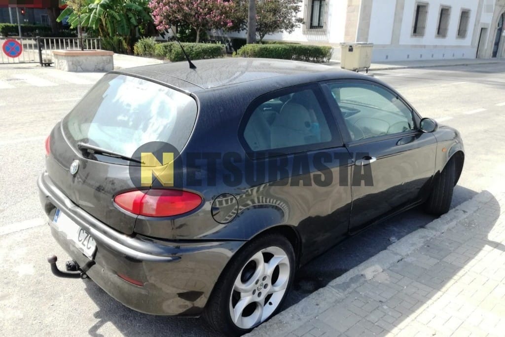 Alfa Romeo 147 1.6i 2004