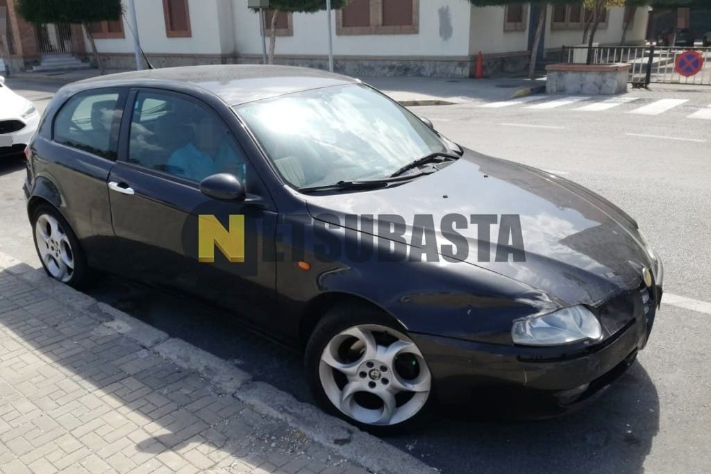 Alfa Romeo 147 1.6i 2004