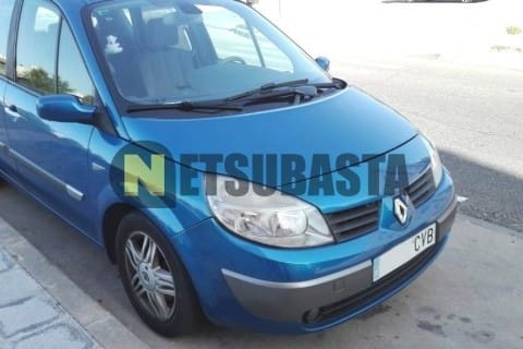 Renault Scenic 2.0i 2004