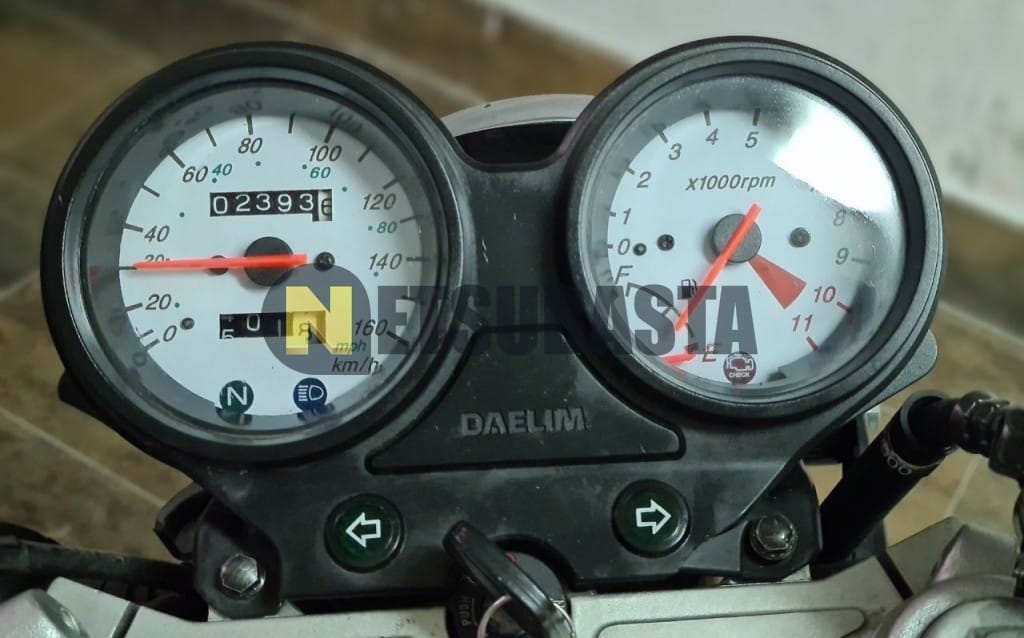 Subasta de Daelim Roadwin 125 2016 Subasta de Daelim Roadwin 125 2016