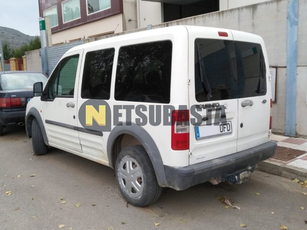 Ford tourneo connect 2004