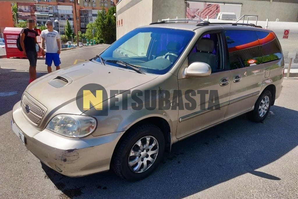 Kia carnival 2003