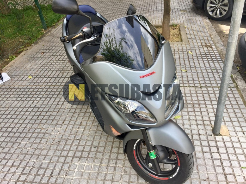 Honda forza 2005