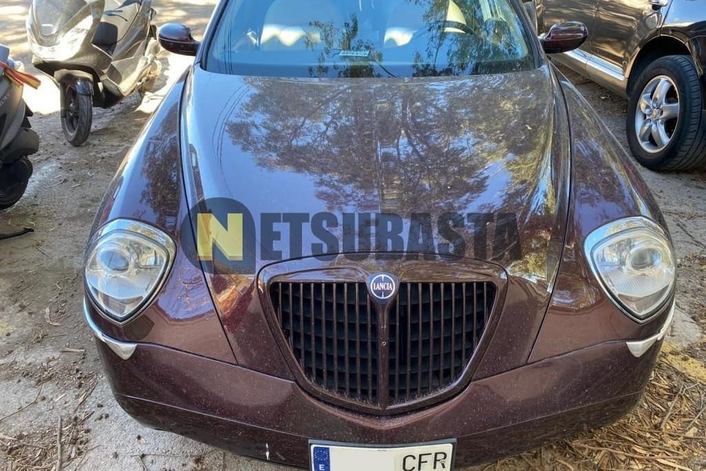 Lancia thesis 3.2 v6 image