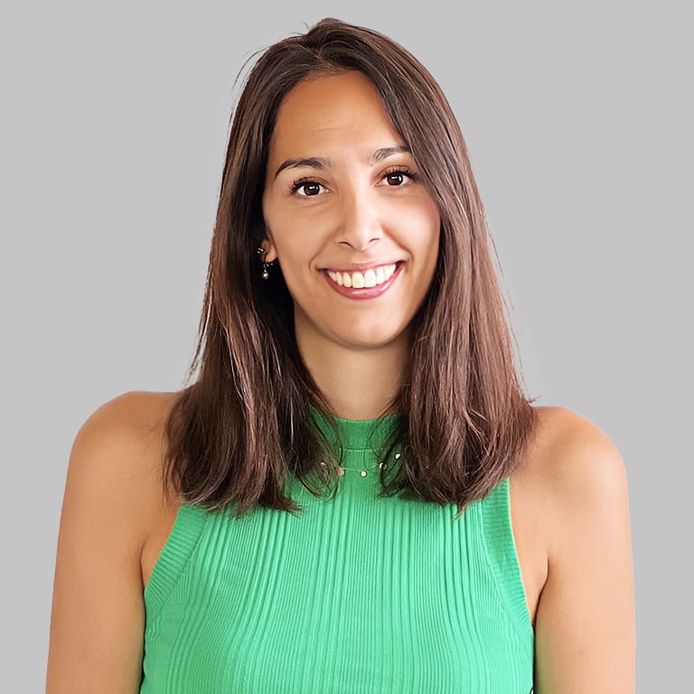 SARA IZQUIERDO